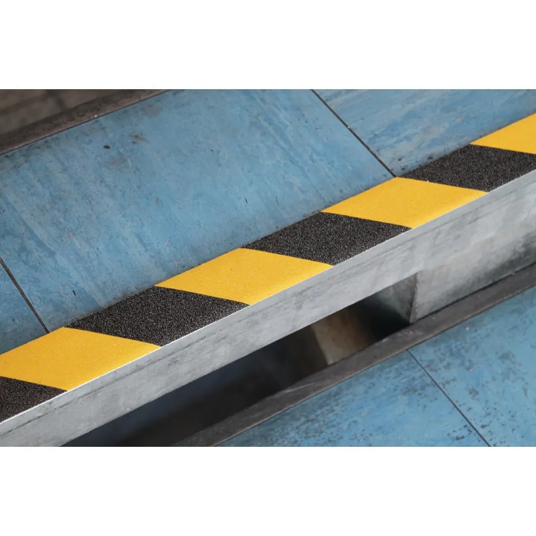 CD543 COBA Grip-Fast Non-Slip Tapes