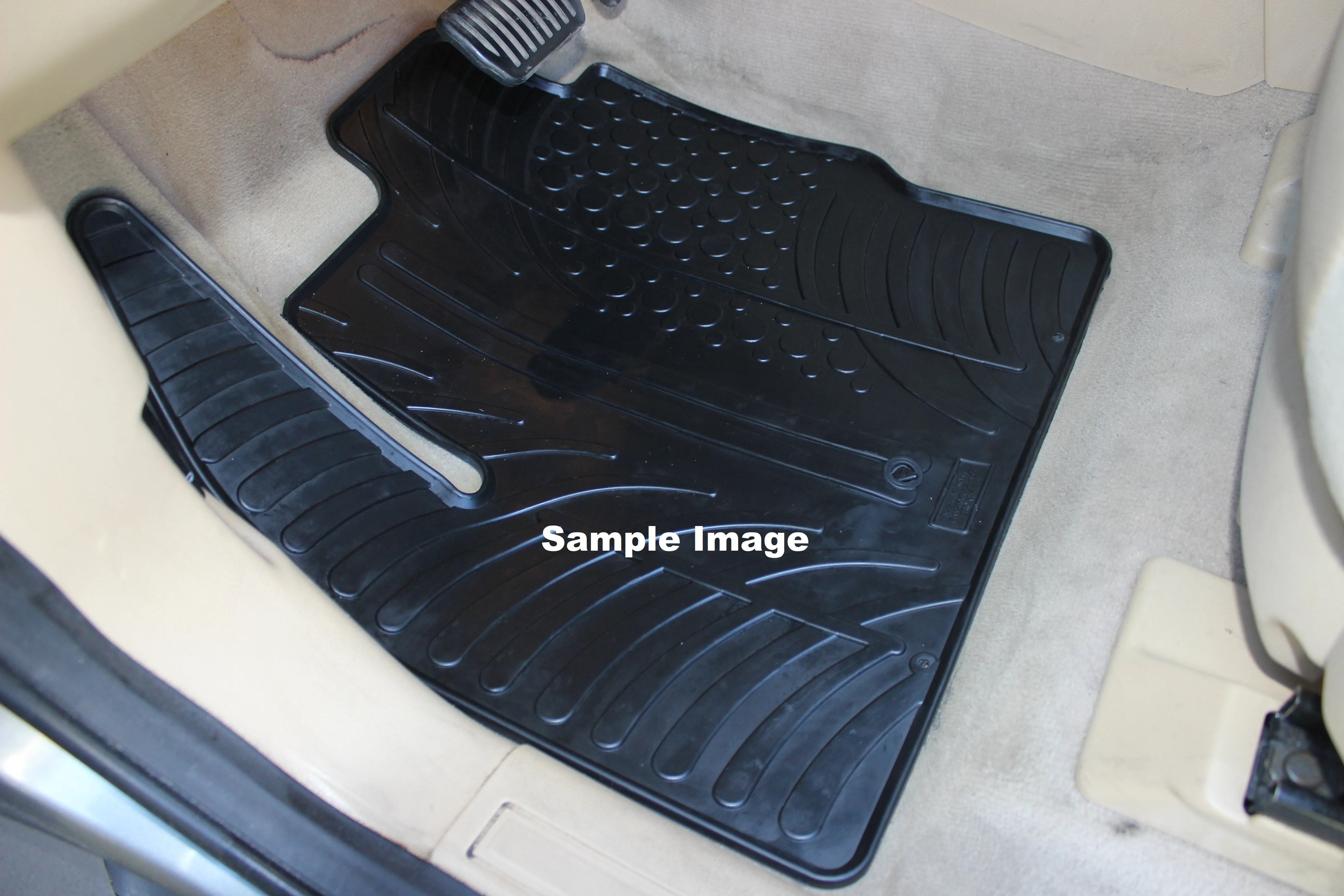 GledringUSA  Volvo XC60 custom floor mats for 2018-2024