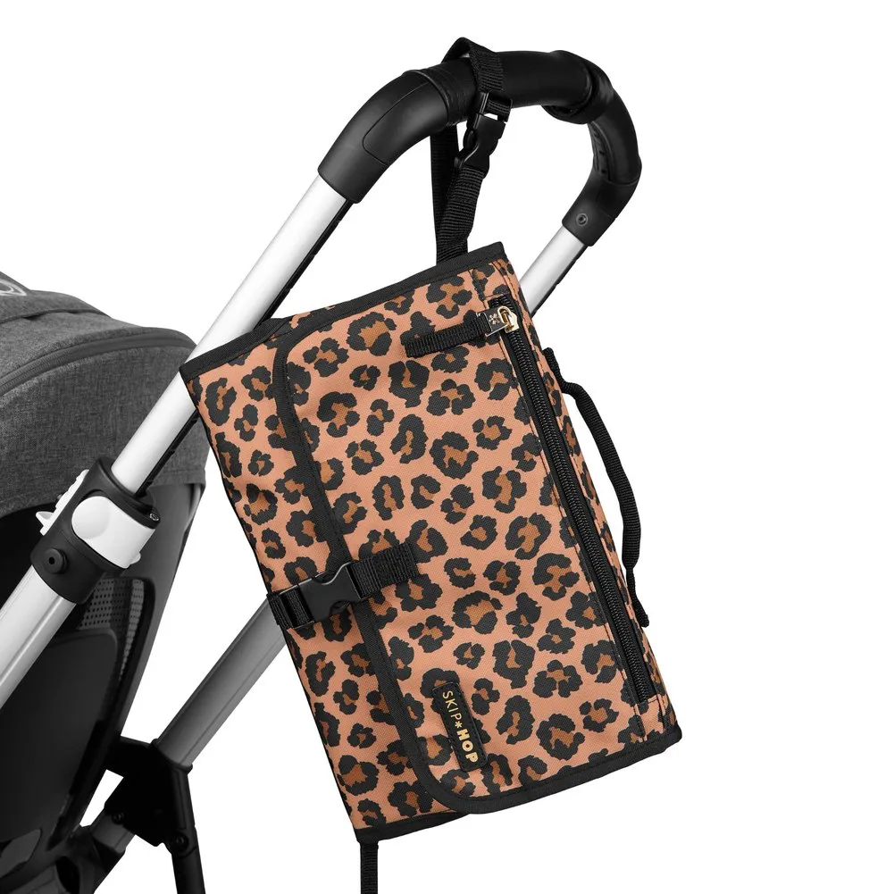 Skip Hop Pronto Signature Changing Station - Classic Leopard