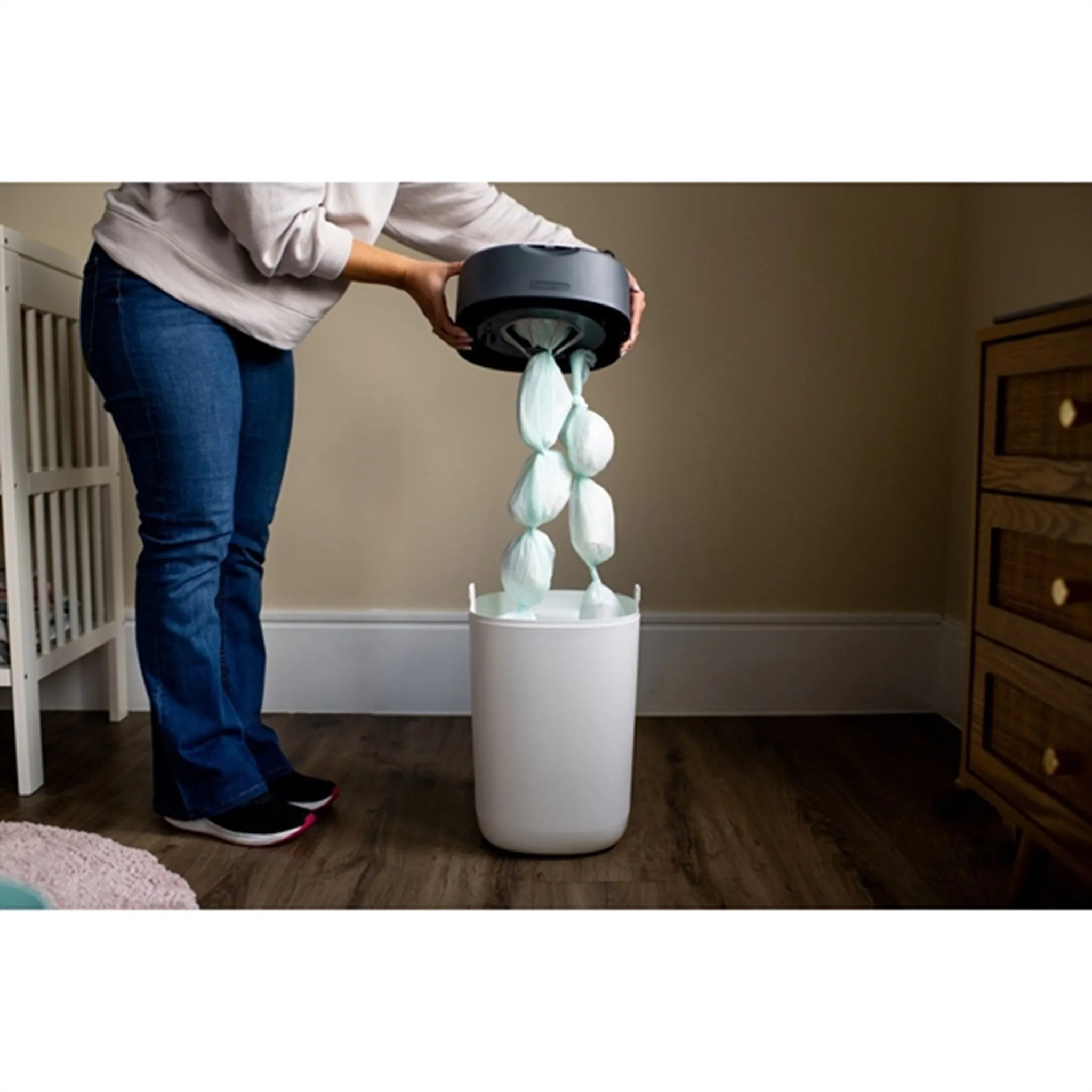 Tommee Tippee Twist & Click Diaper Bin   6-Pack Refill White